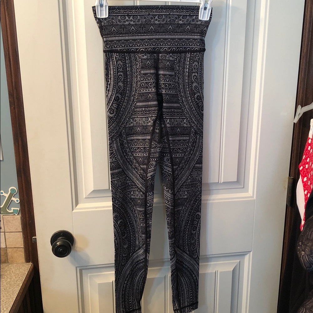 Lululemon Wunder Under Hi-Rise Tight *Nulux - Limited Edition size 4